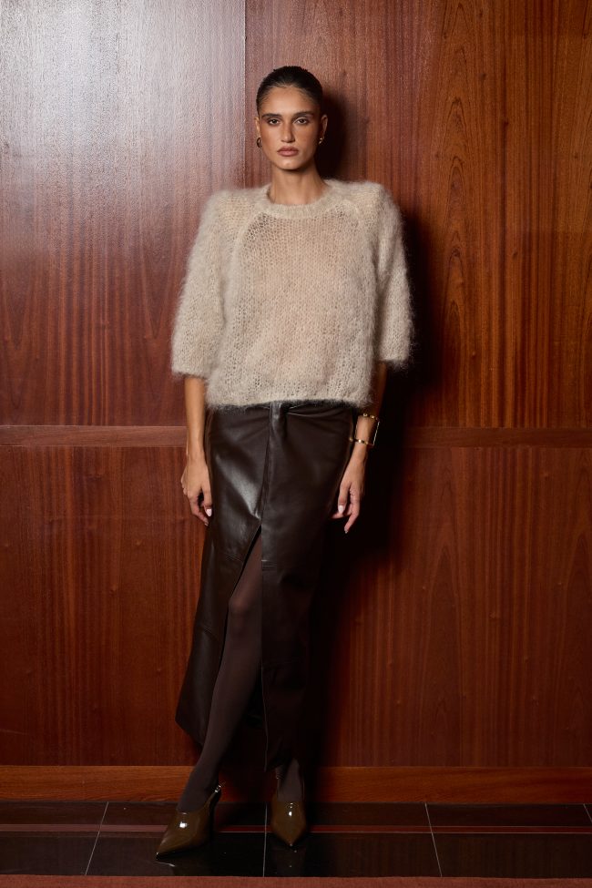 AŻUROWY SWETER Z MOHERU RUGBY BEIGE