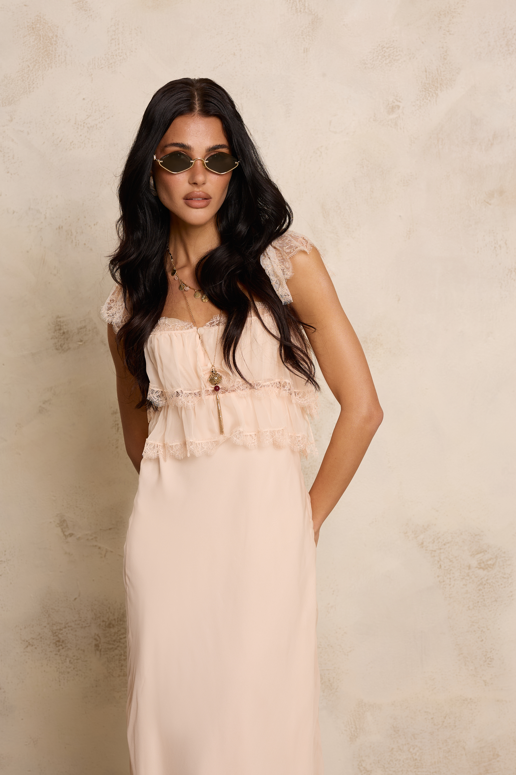 KOMBINEZON Z JEDWABIU I FRANCUSKIEJ KORONKI CHANTELL KOMBINEZON Z JEDWABIU I FRANCUSKIEJ KORONKI CHANTELL